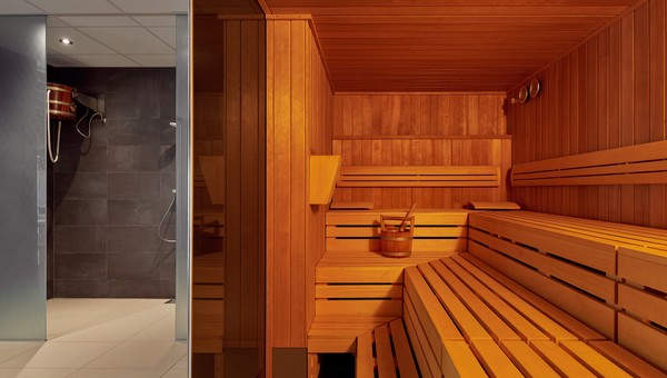 voorkant genezen Intensief Sauna in het Van der Valk Hotel Antwerpen